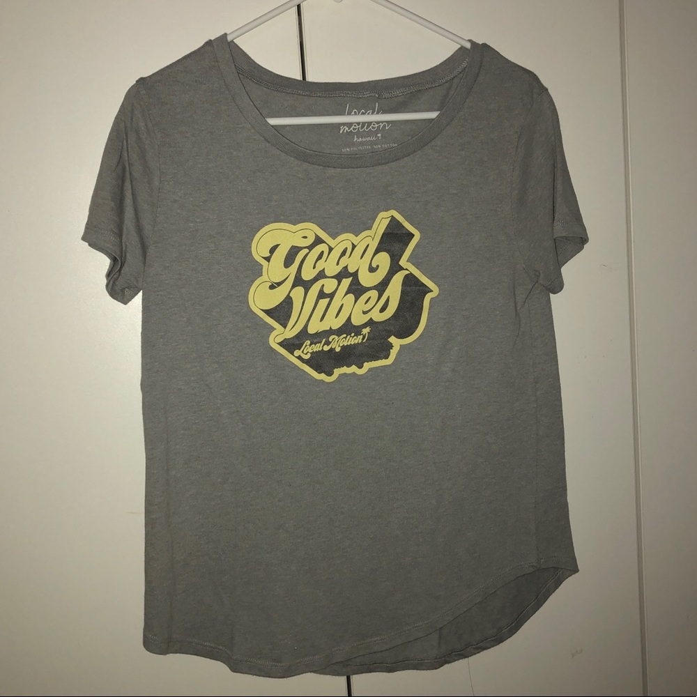 Good Vibes fitted t-shirt